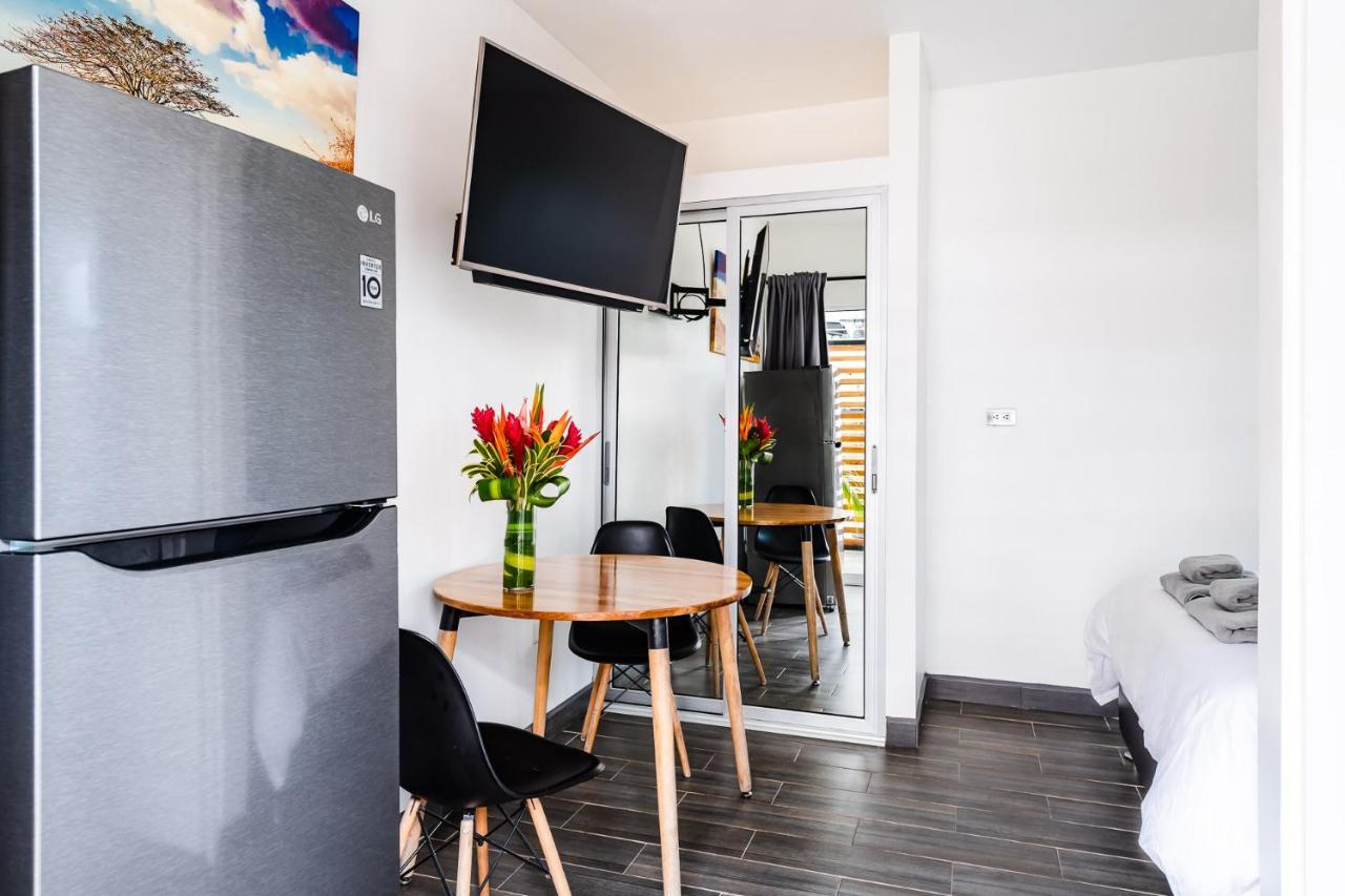 In The Shade Hotel - Coworking - 300Mbit - Adults Only تاماريندو المظهر الخارجي الصورة